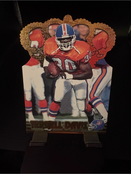 Other - 1996 Pacific Gold Crown Die Cuts GC-7 Terrell Davis Team: Denver Broncos